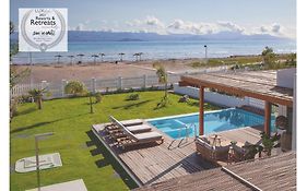 Sun 'N Chill, Boutique Apartments & Beach Villa