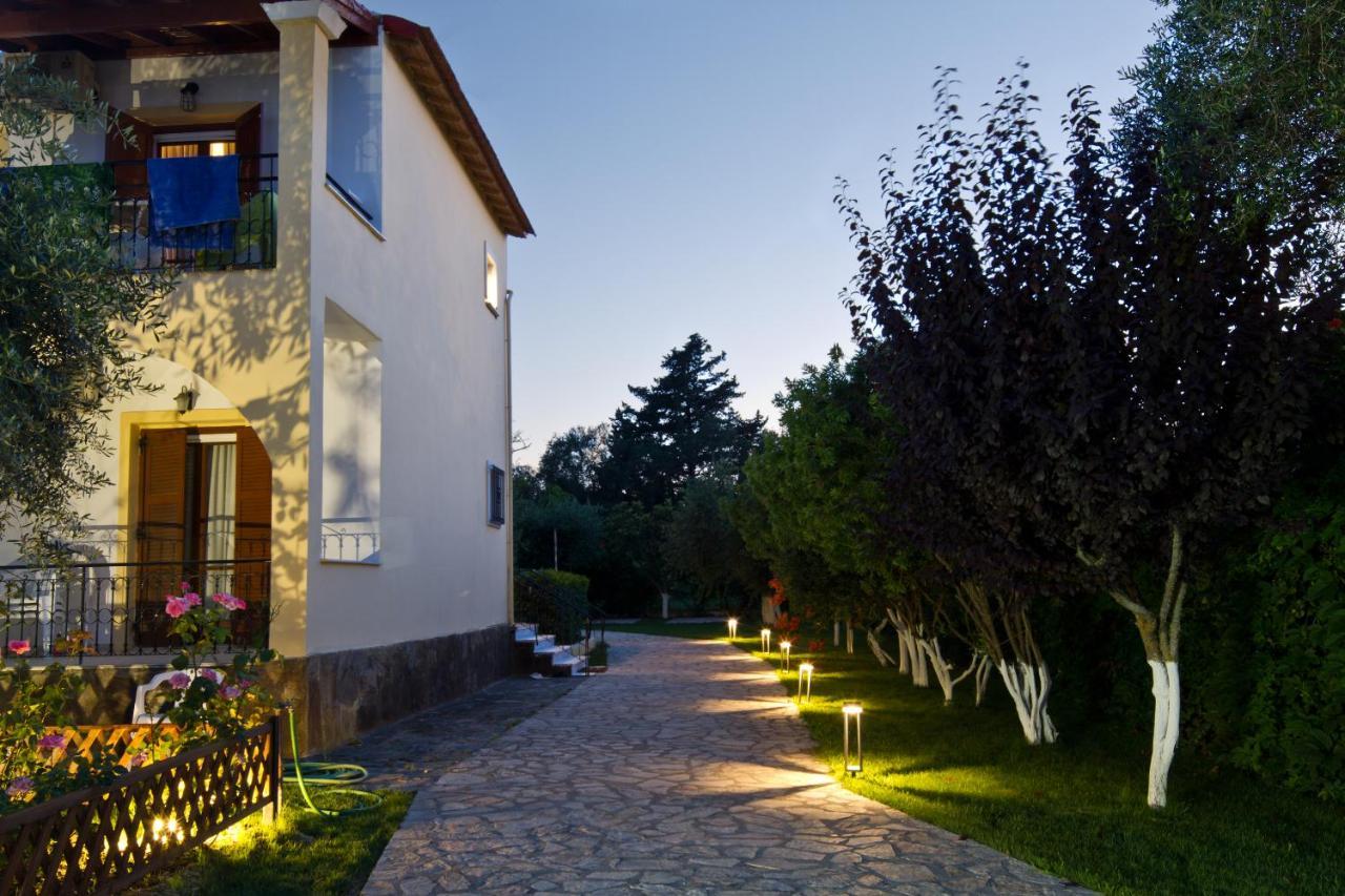 Sun 'N Chill, Boutique Apartments & Beach Villa Melikia Exterior photo