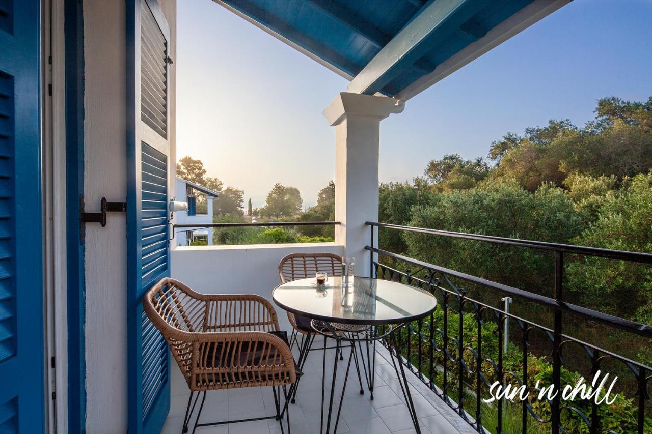 Sun 'N Chill, Boutique Apartments & Beach Villa Melikia Exterior photo