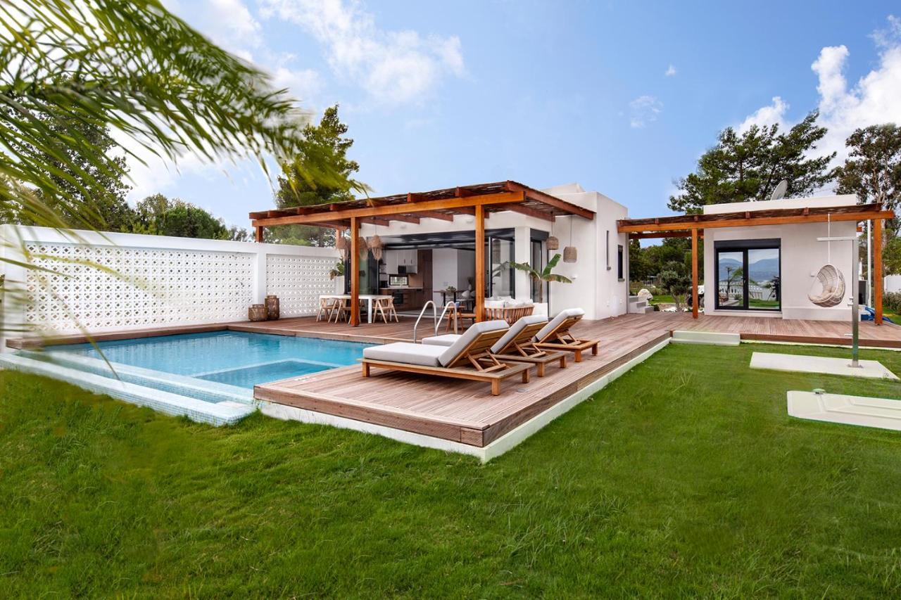 Sun 'N Chill, Boutique Apartments & Beach Villa Melikia Exterior photo