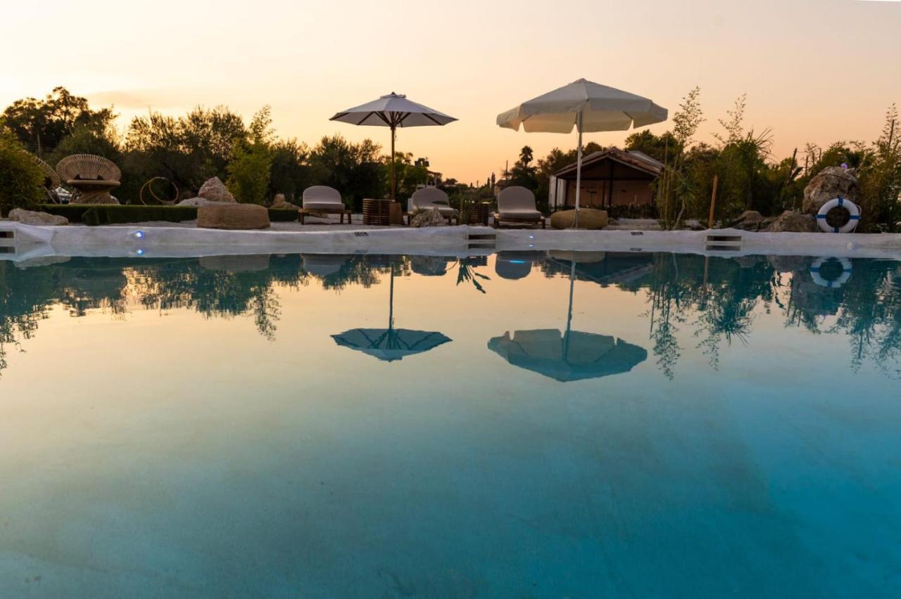 Sun 'N Chill, Boutique Apartments & Beach Villa Melikia Exterior photo